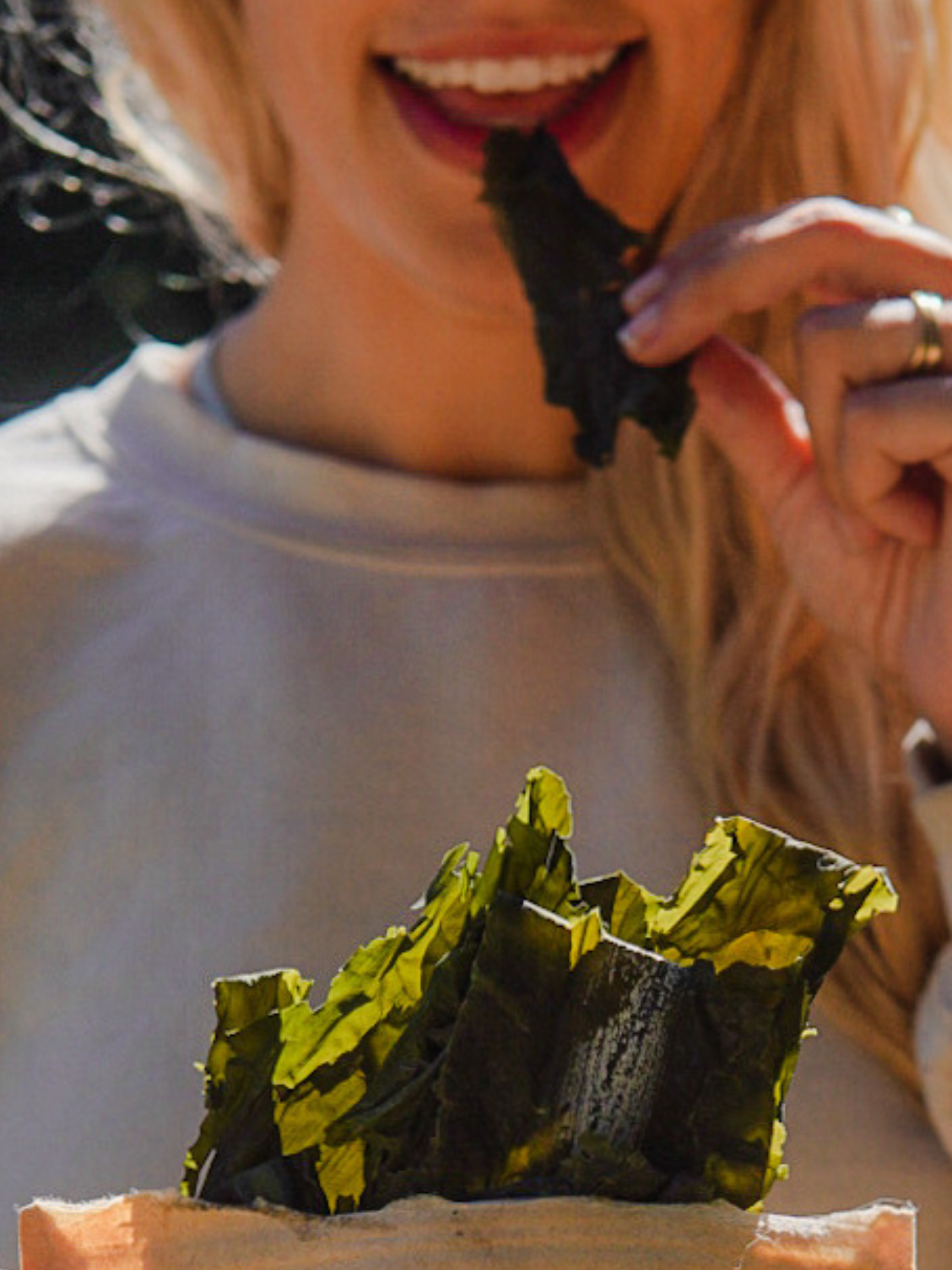 Natural & sustainably farmed Maine Atlantic ocean kelp to eat in convenient on-the-go bag. Perfect for snacking or adding to soups, salads, stir fry and more.
