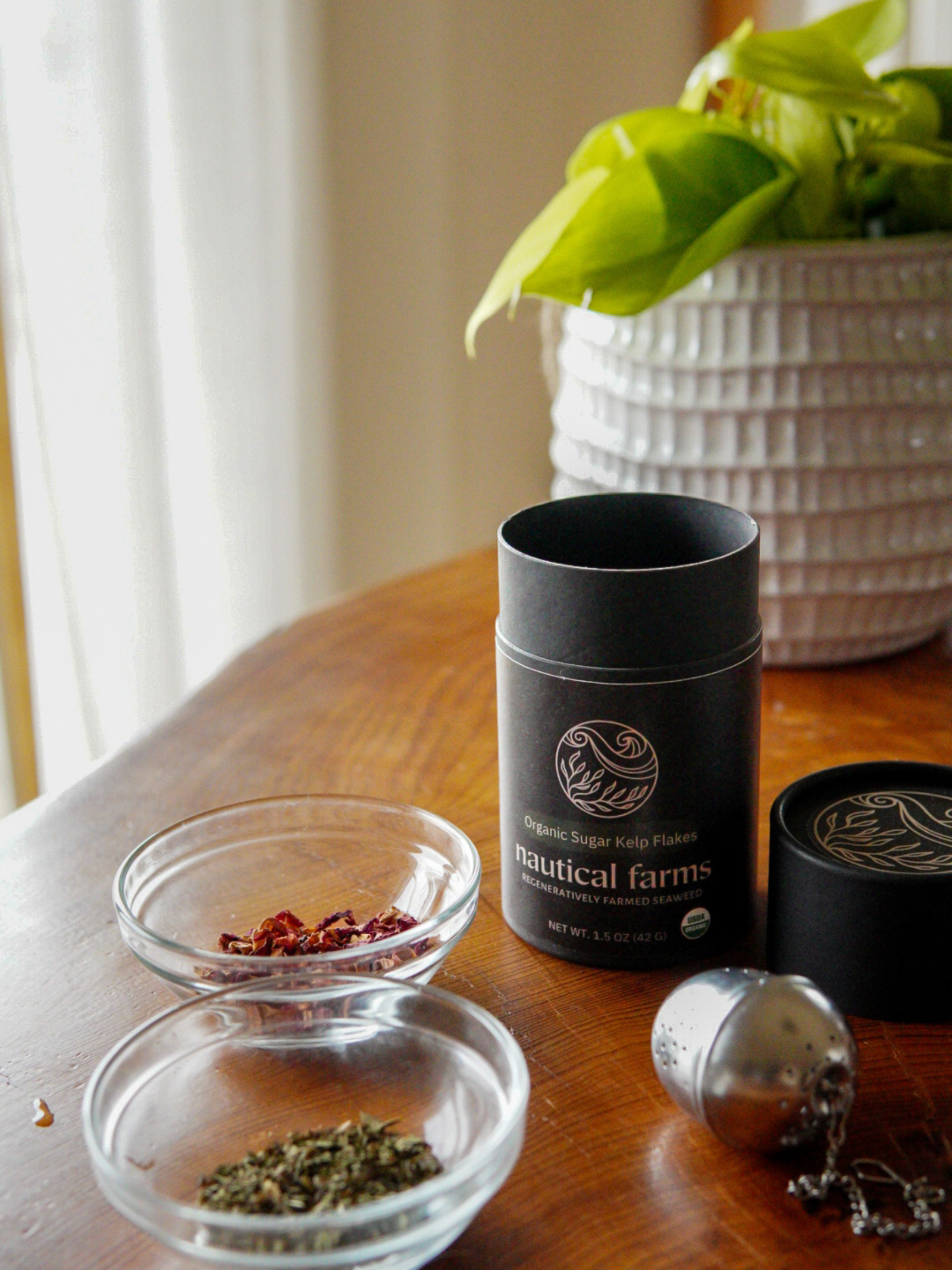 seaweed flake bundle - Nautical Farms Sustainable Seaweed and Kelp seaweed flake bundle - Nautical Farms Sustainable Seaweed and Kelp